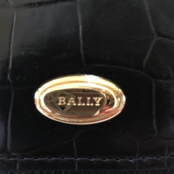 SOLD Bally Embossed Leather top handle bag with dust bag - Picture 5 of 6